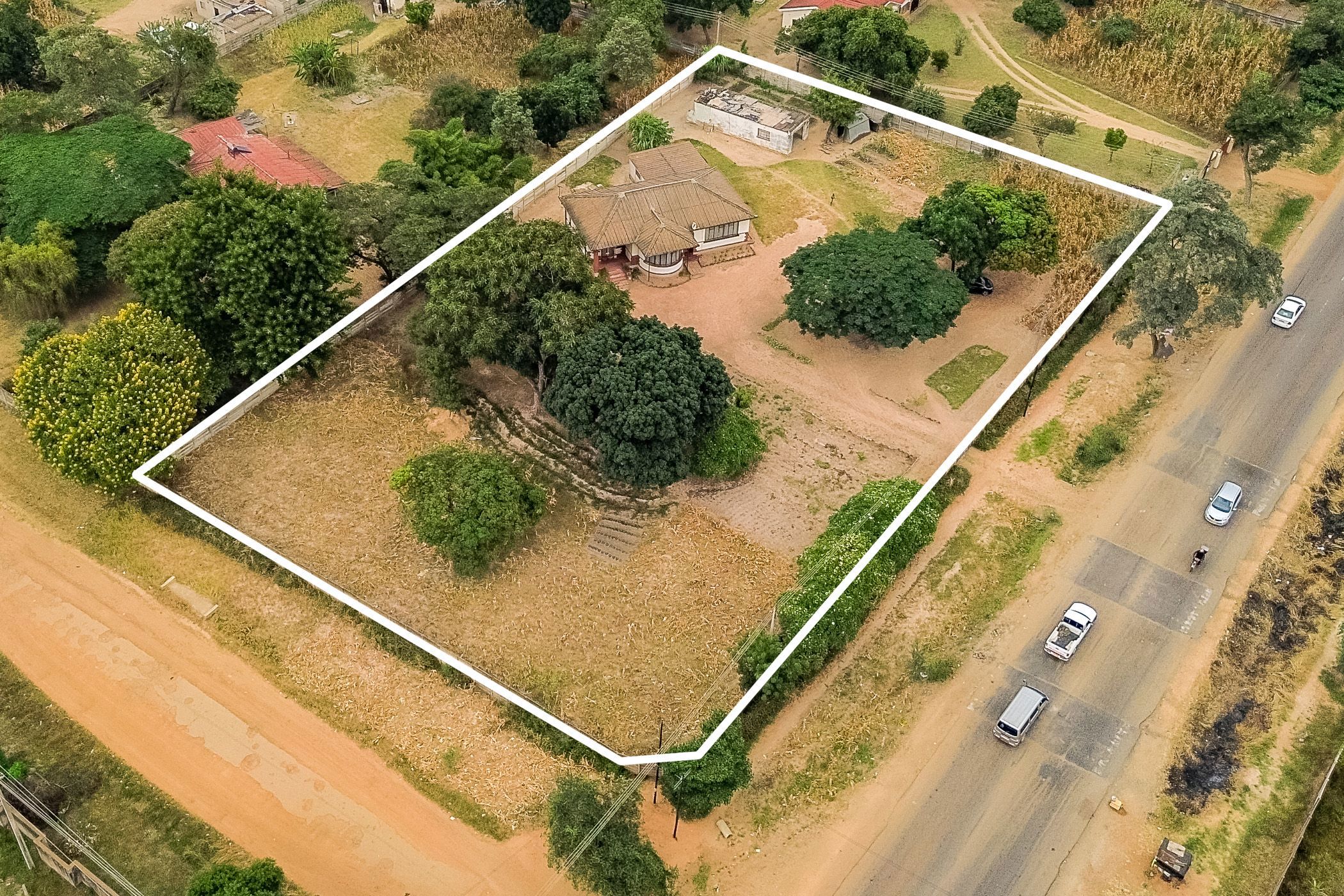 House for sale in Waterfalls, Zimbabwe - 3ZB1737012