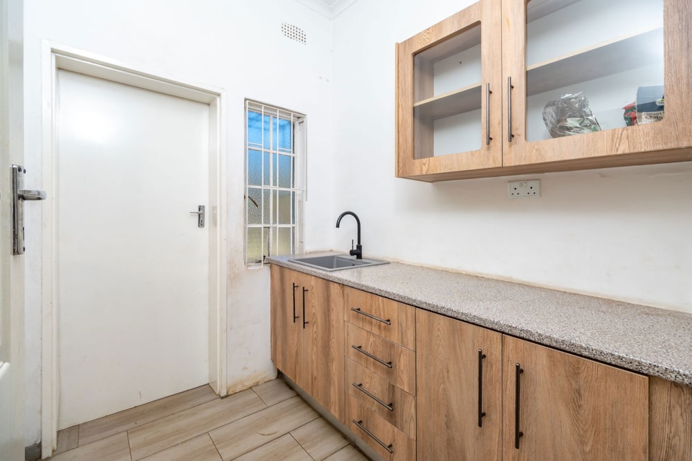 Commercial business for sale in Eastlea South, Zimbabwe - 3ZB1736114