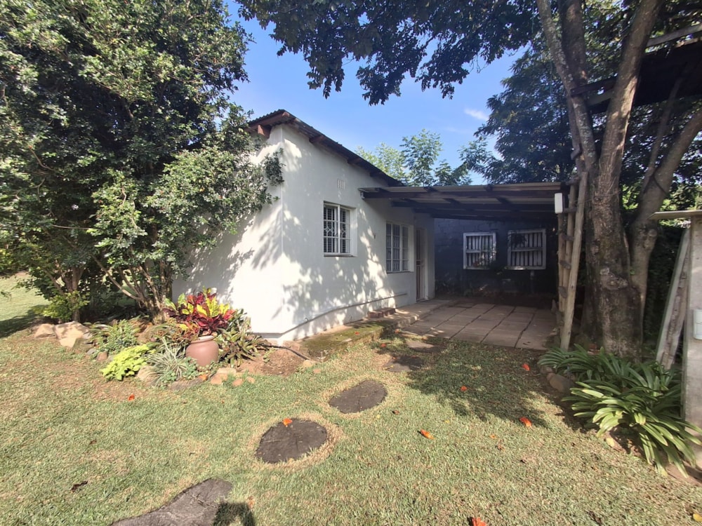 Bachelor apartment to rent in Mbombela Central (Nelspruit Central) - 1NS1735964