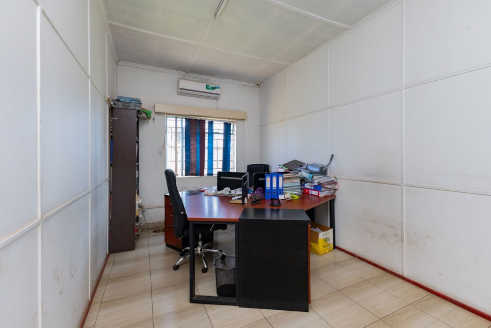 Commercial industrial property for sale in Willowvale, Zimbabwe - 3ZB1735968 Commercial industrial property for sale in Willowvale, Zimbabwe - 3ZB1735968