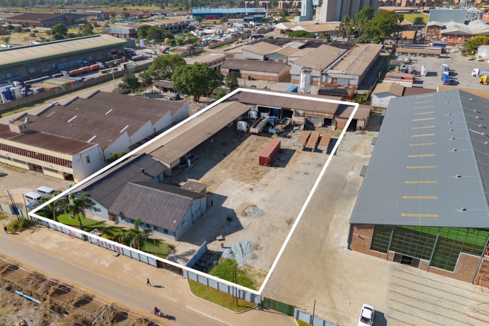 Commercial industrial property for sale in Willowvale, Zimbabwe - 3ZB1735968 Commercial industrial property for sale in Willowvale, Zimbabwe - 3ZB1735968
