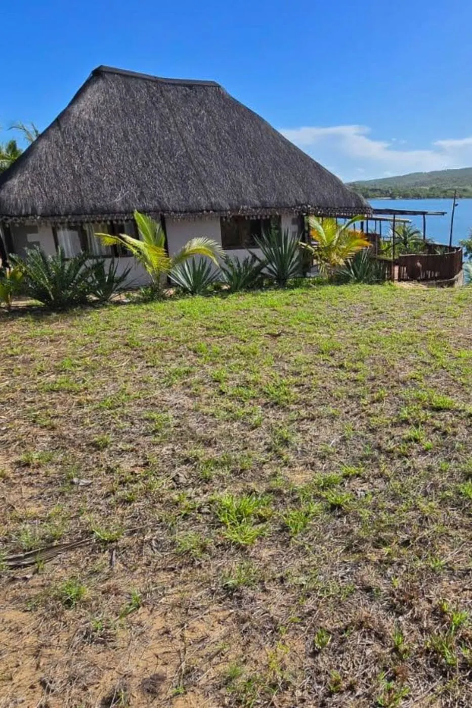 Lakefront villa for sale in Dongane, Mozambique - 3MQ1736009 Lakefront villa for sale in Dongane, Mozambique - 3MQ1736009