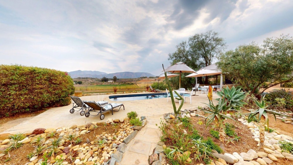 Country hotel for sale in Calitzdorp - 1OU1736288