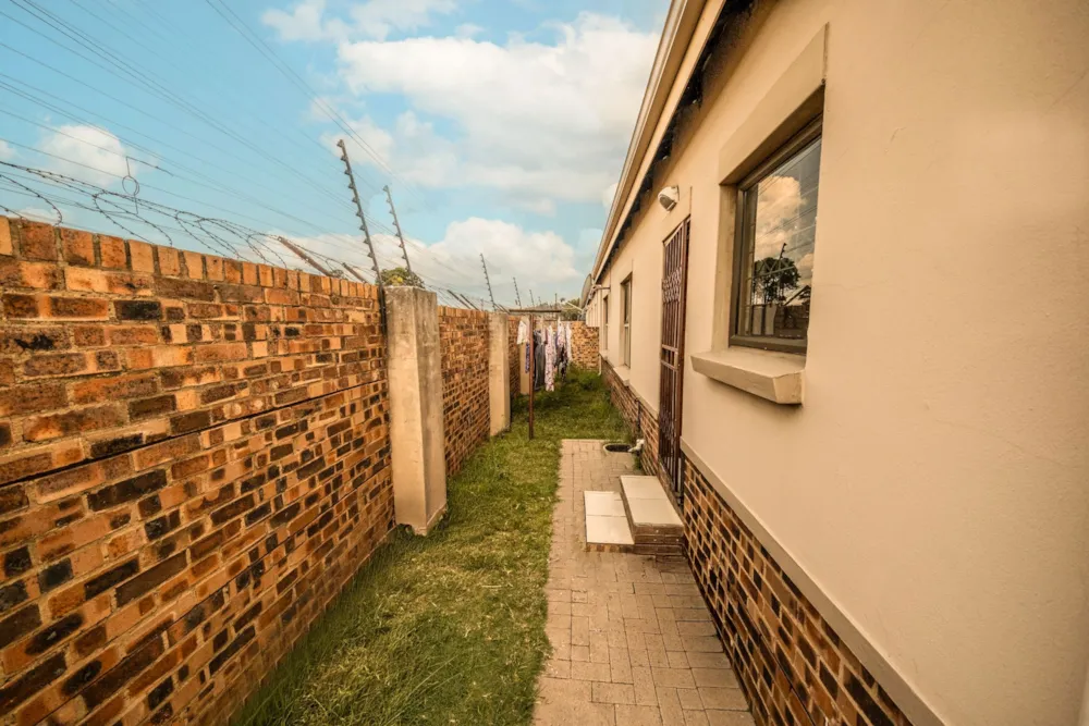 Townhouse sold in Witbank Central (eMalahleni Central)  - 1WD1736087