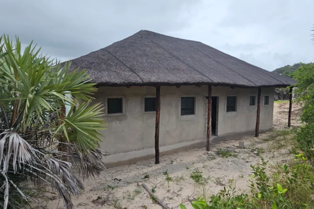 Lakefront villa for sale in Dongane, Mozambique - 3MQ1736111 Lakefront villa for sale in Dongane, Mozambique - 3MQ1736111