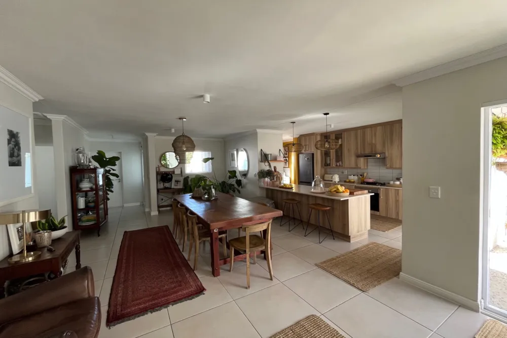 House to rent in Sunningdale, Blouberg - 1TV1736124 House to rent in Sunningdale, Blouberg - 1TV1736124