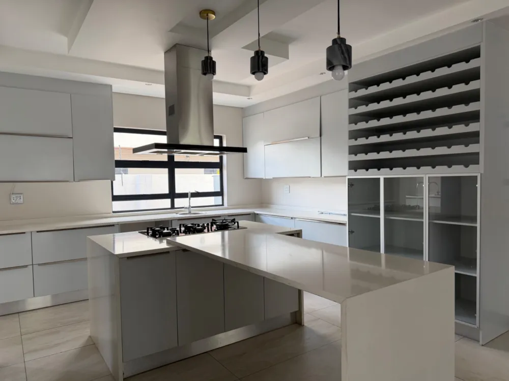 House let in Gaborone, Botswana - 3BO1736112