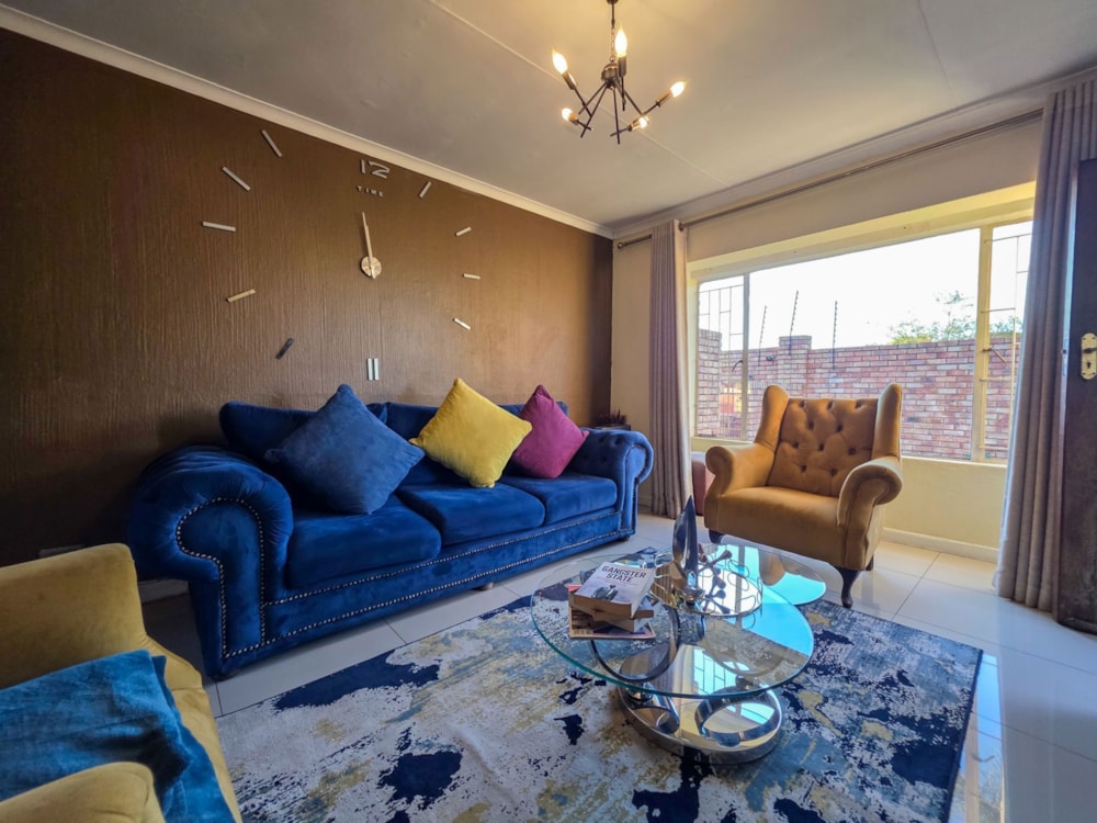 Townhouse to rent in Dalpark Ext 1 - 1BJ1736122