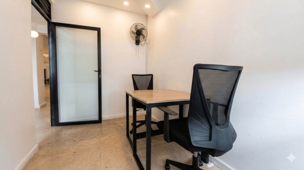 Commercial office to rent in Kilimani, Kenya - 3KE1736191