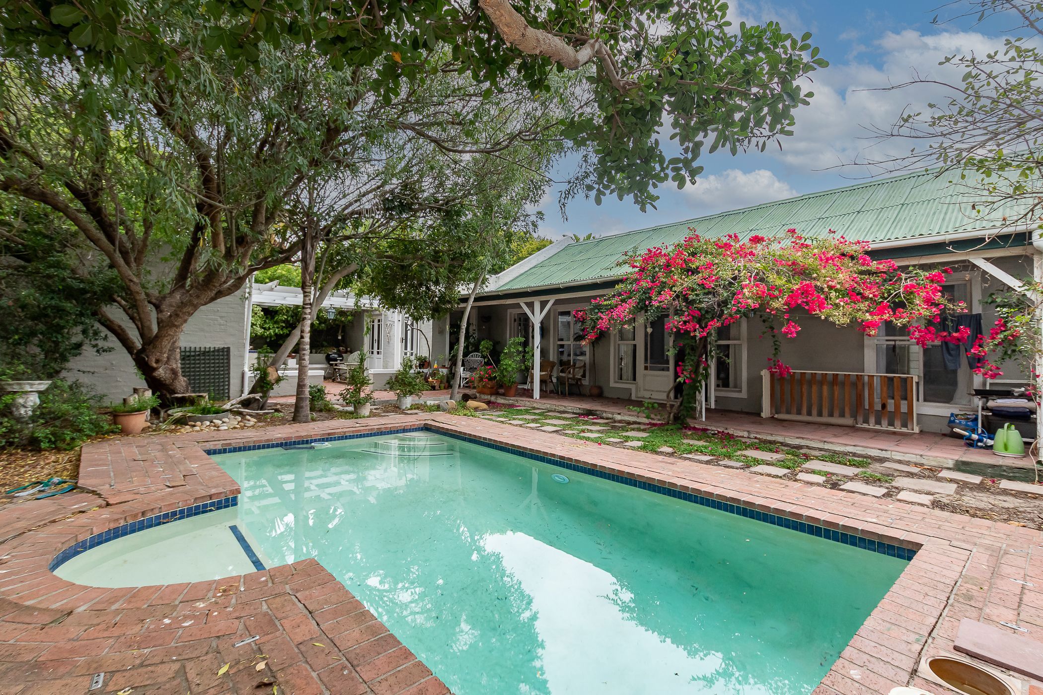 House to rent in Milkwood Park - FHL1736139