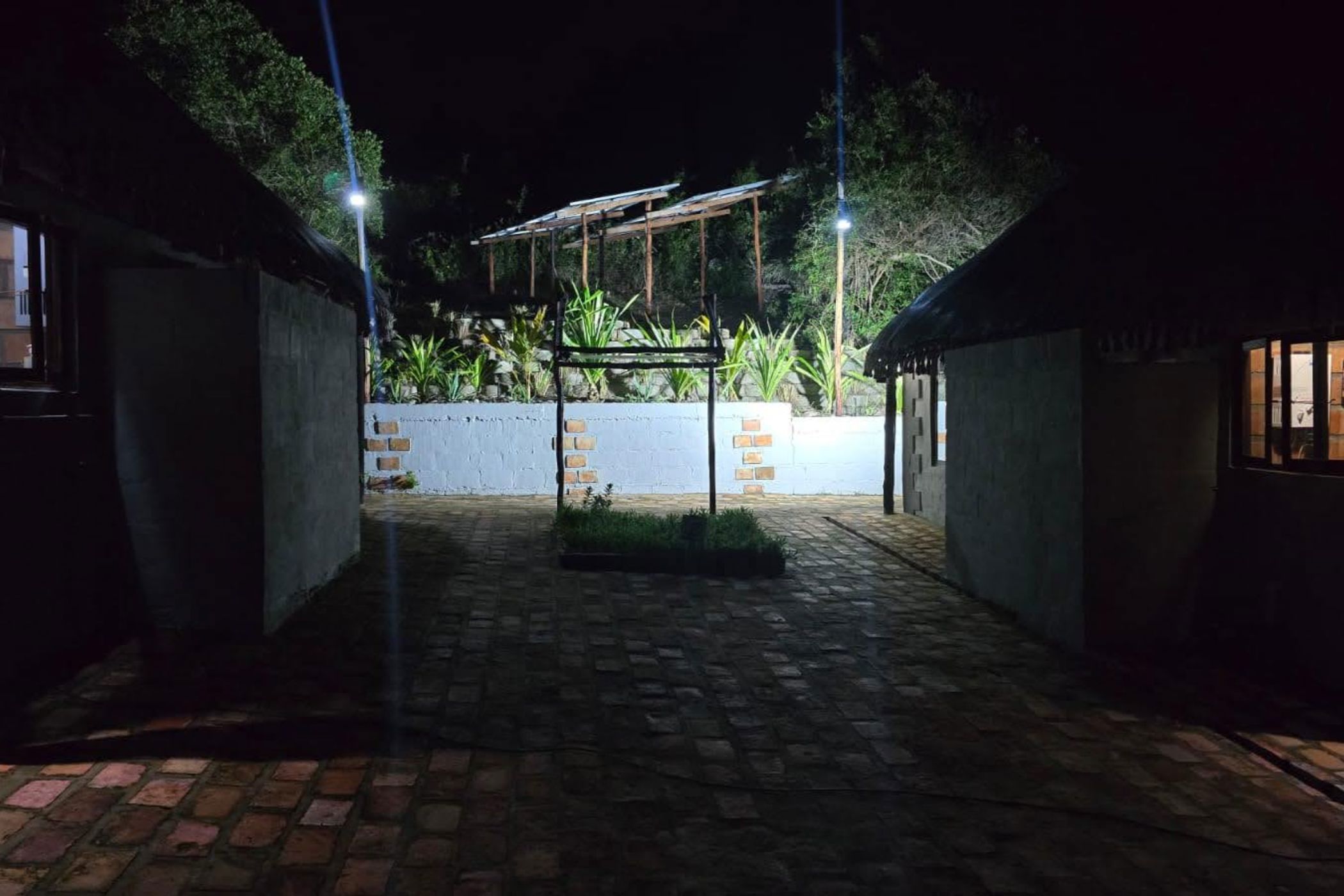 Lakefront villa for sale in Inharrime, Mozambique - 3MQ1736144