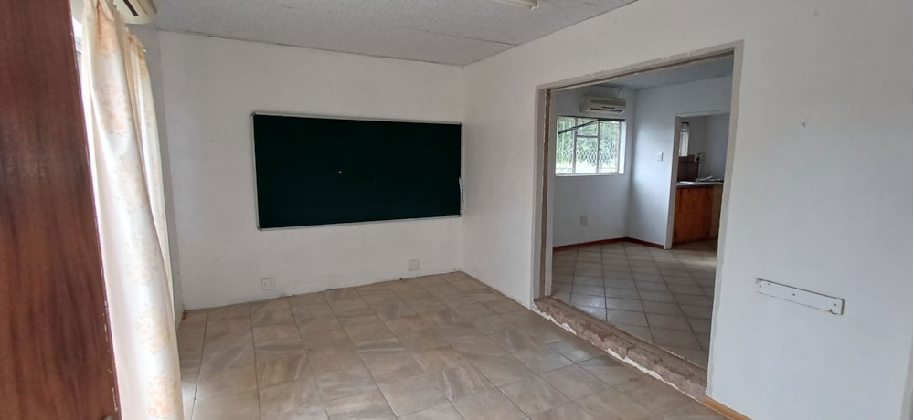 Commercial industrial property for sale in Petrusville - 1KK1736160