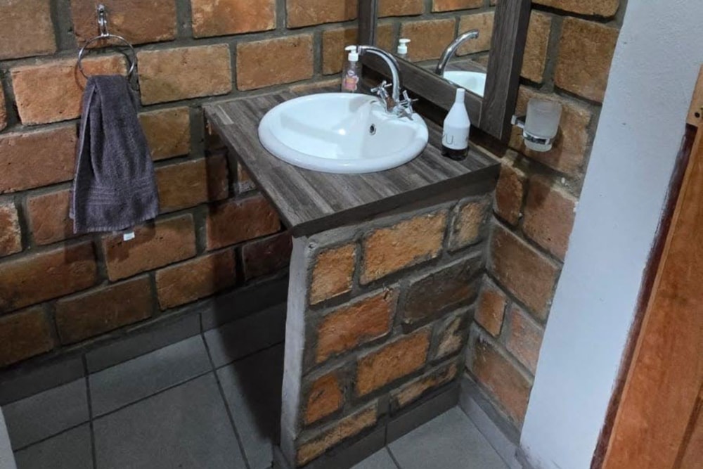 Lakefront villa for sale in Inharrime, Mozambique - 3MQ1736163 Lakefront villa for sale in Inharrime, Mozambique - 3MQ1736163