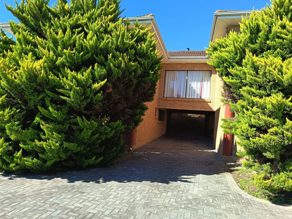 Double-storey house to rent in Kamma Creek - 1PLZ1736274 Double-storey house to rent in Kamma Creek - 1PLZ1736274