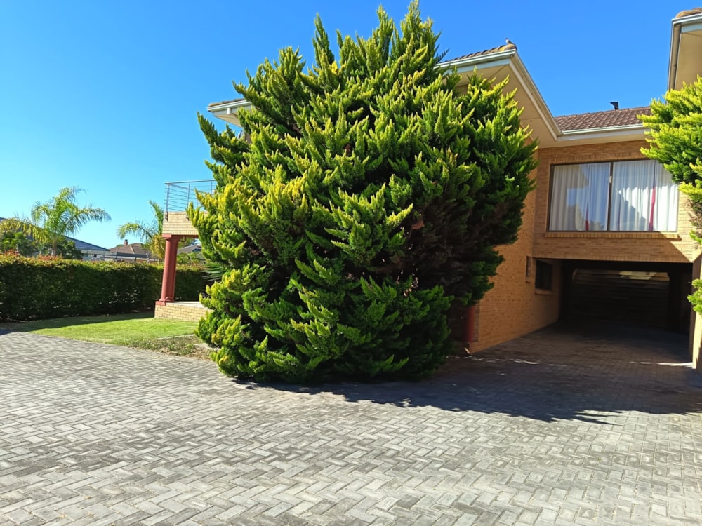 Double-storey house to rent in Kamma Creek - 1PLZ1736274 Double-storey house to rent in Kamma Creek - 1PLZ1736274