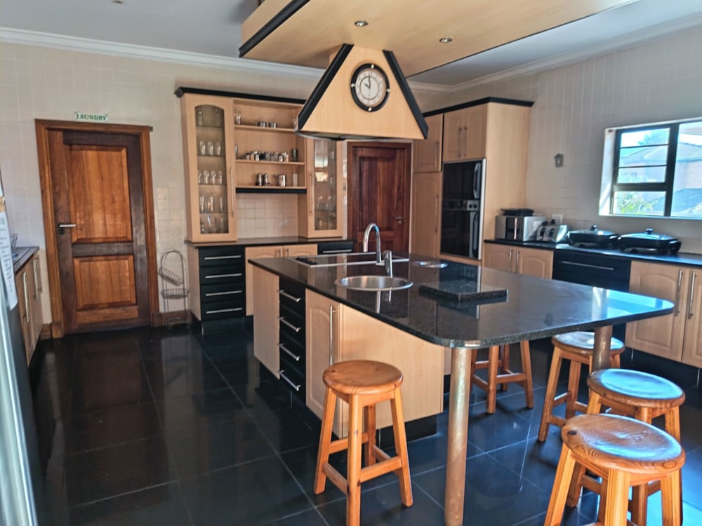 Double-storey house to rent in Kamma Creek - 1PLZ1736274 Double-storey house to rent in Kamma Creek - 1PLZ1736274