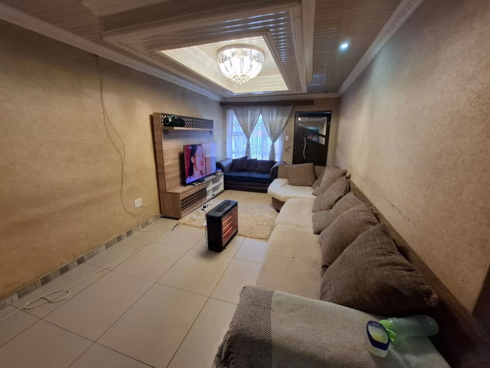 House for sale in Thabong - 1WM1736289