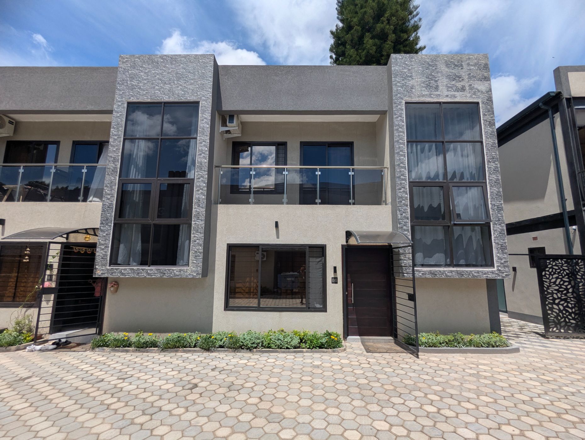 Apartment to rent in Rhodespark, Zambia - 3ZA1737015