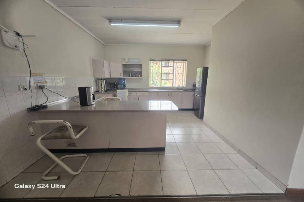 Commercial Building to rent in Bulawayo, Zimbabwe - 3ZB1736331