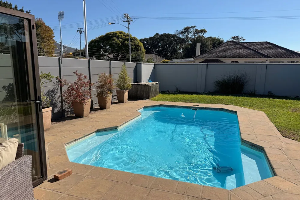 House let in Newlands, Cape Town - RBL1736351 House let in Newlands, Cape Town - RBL1736351