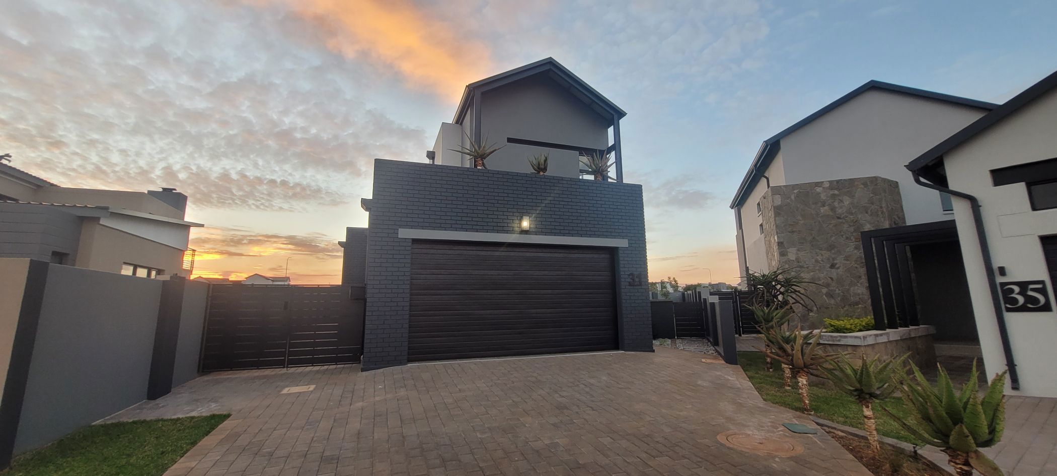 House for sale in Fountainbrook Estate - CN1736446