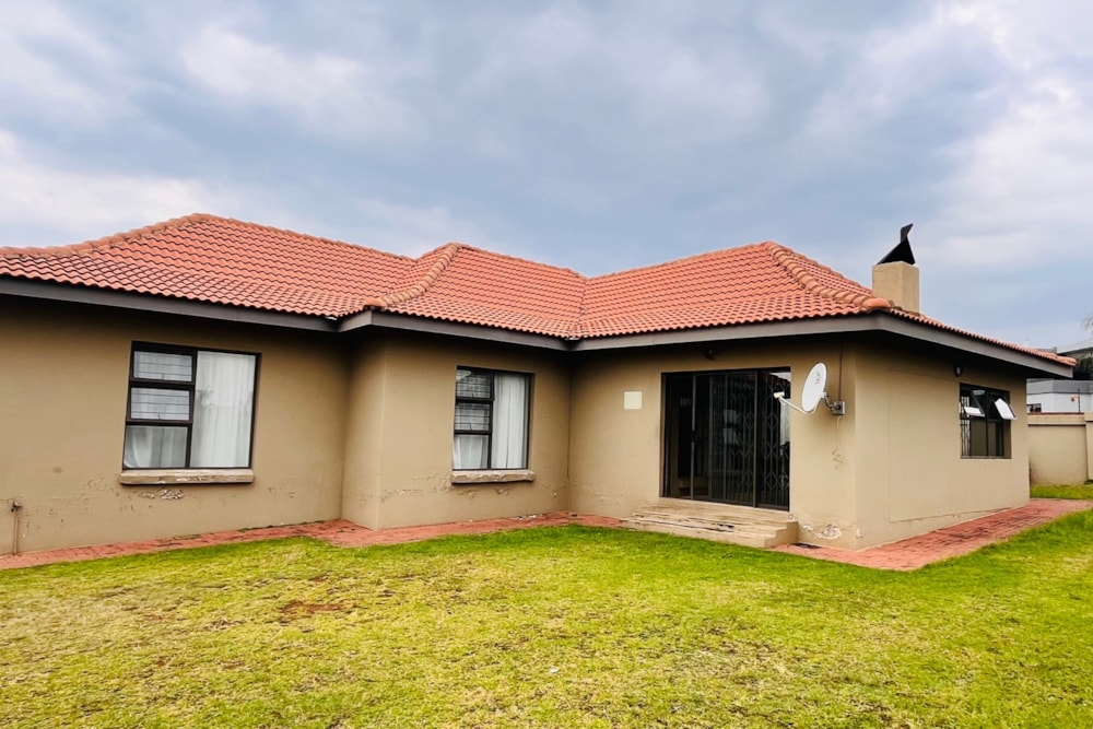 House for sale in Model Park - 1WD1736371