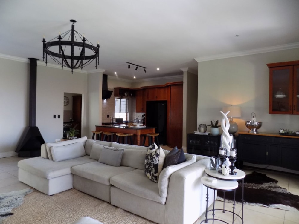 House to rent in Sonheuwel - 1NS1736460