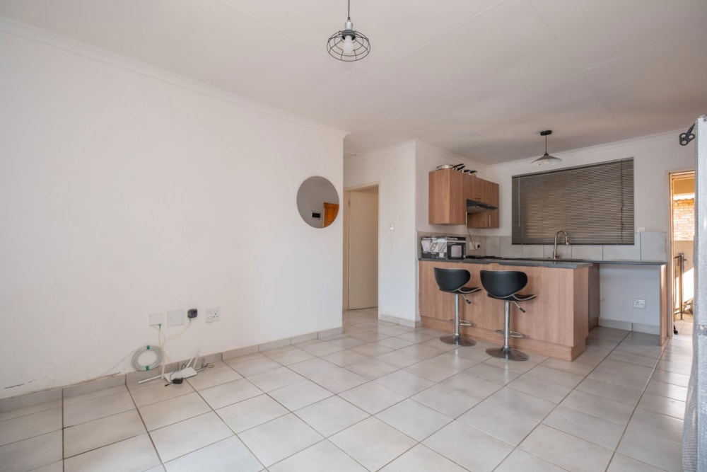 Apartment for sale in Grobler Park - RAN1736484 Apartment for sale in Grobler Park - RAN1736484