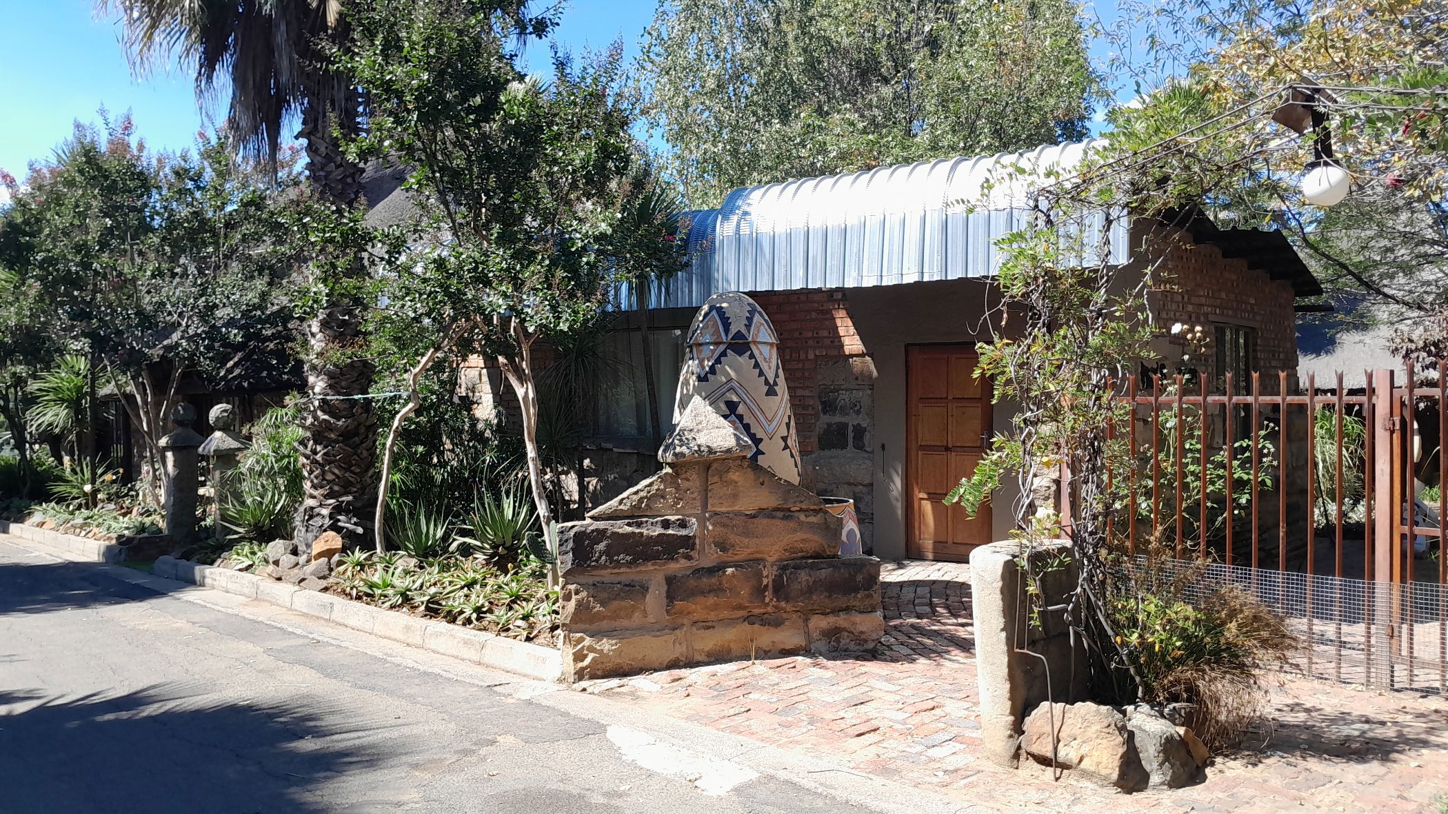 Bachelor apartment to rent in Bethlehem Central - 1BTH1736485