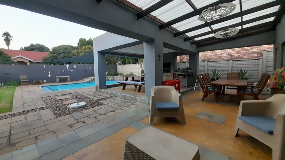 House for sale in Vanderbijlpark SE 3 - 1VT1736511