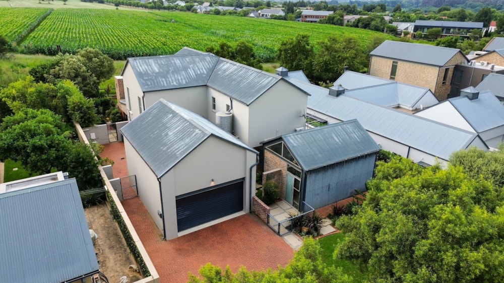 House to rent in Southdowns Estate - CNL1736712