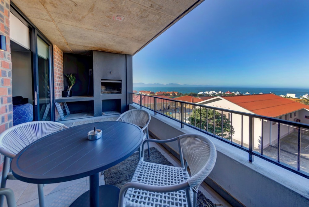 Apartment for sale in Mossel Bay Central - 1MB1738299