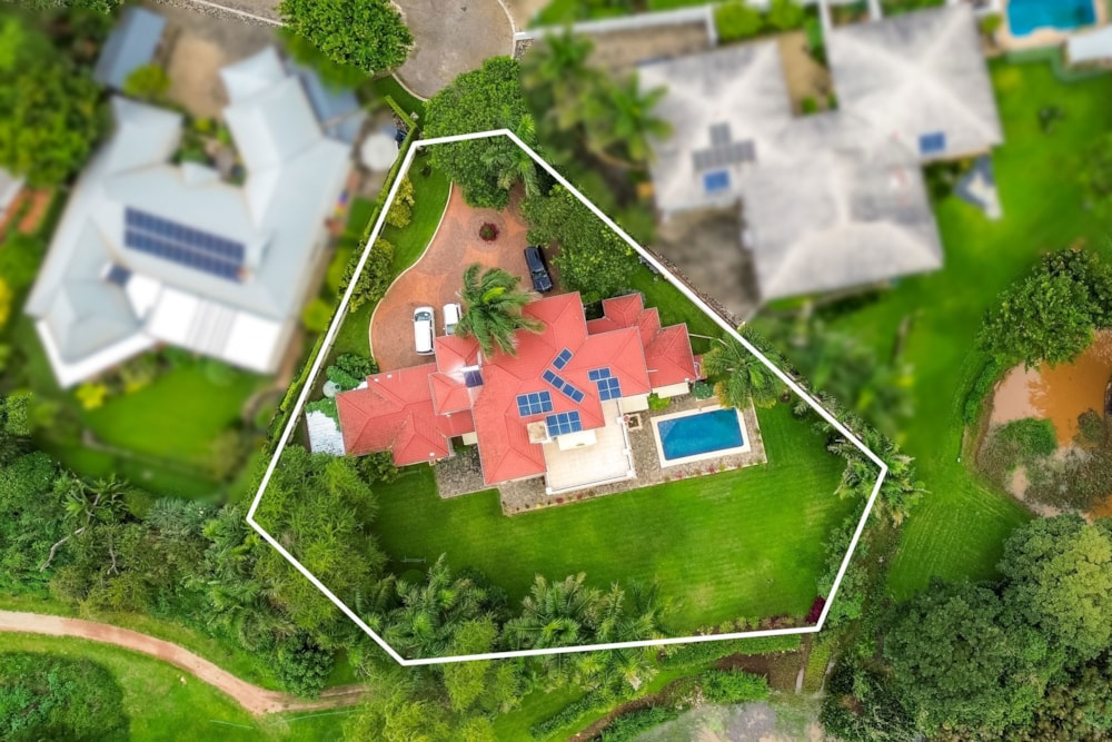 House for sale in Borrowdale, Zimbabwe - 3ZB1736780