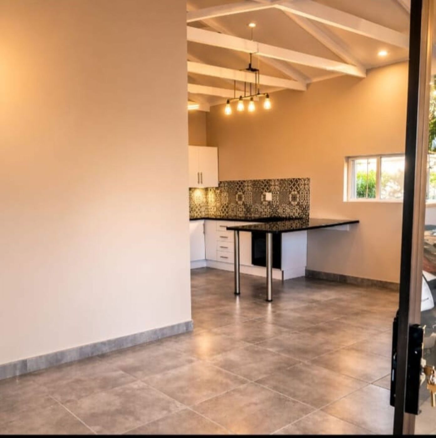 Apartment to rent in Kathu - 1RN1736557