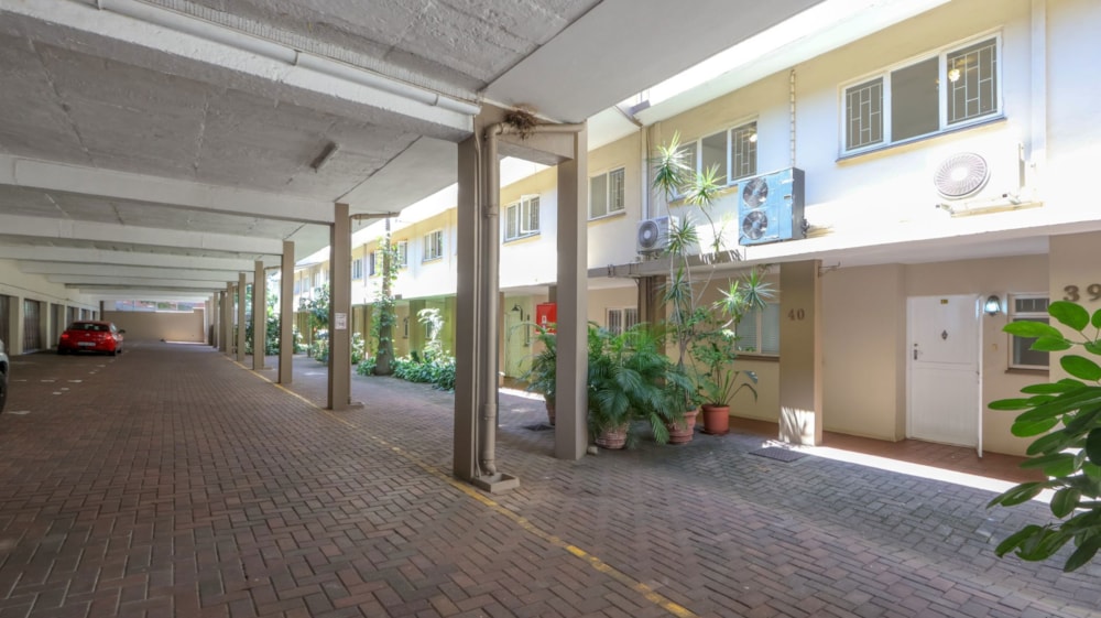 Townhouse to rent in Musgrave - 1ND1736548