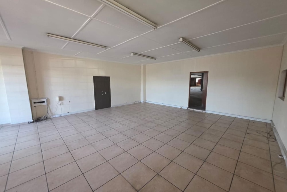 Commercial Building to rent in New Germany - 1WP1736581