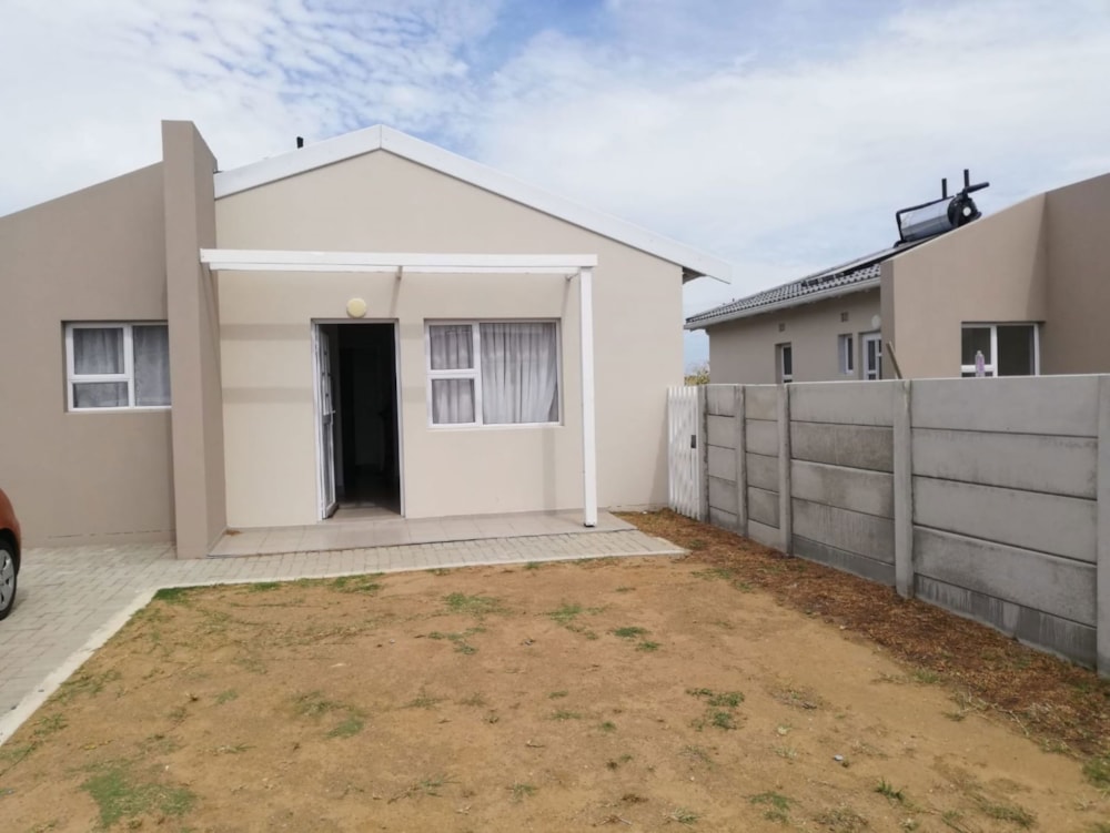 Townhouse to rent in Gonubie - 1EZ1736596