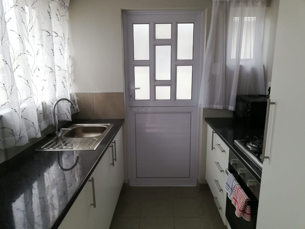 Townhouse to rent in Gonubie - 1EZ1736596
