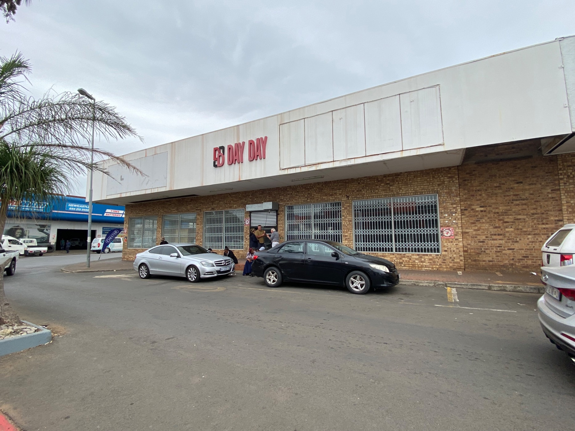 Commercial retail property for sale in Newcastle - 1NW1742434