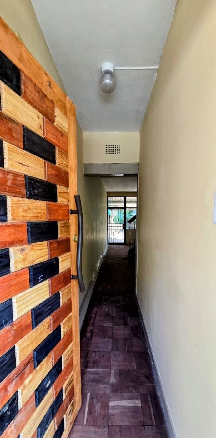 Double-storey apartment for sale in Three Rivers Proper - 1VT1736951