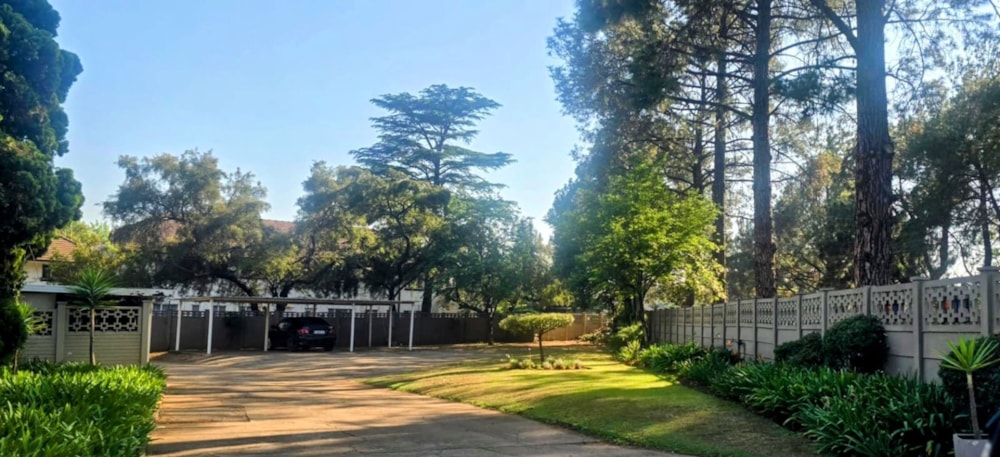 Double-storey apartment for sale in Three Rivers Proper - 1VT1736951