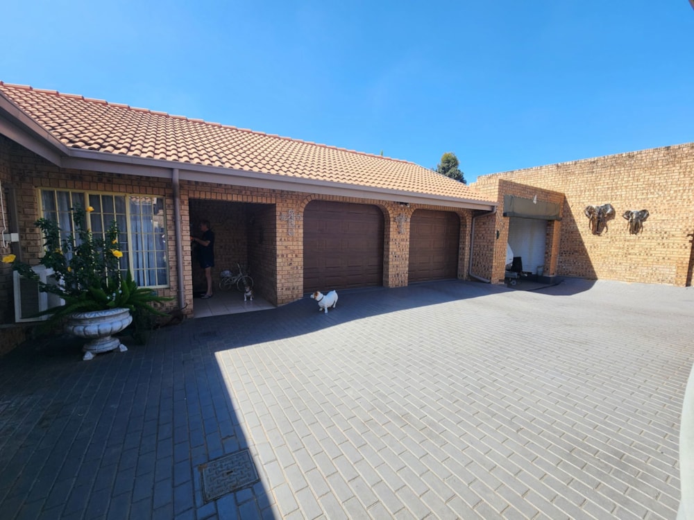 House for sale in Modimolle (Nylstroom) - 1MDM1736772