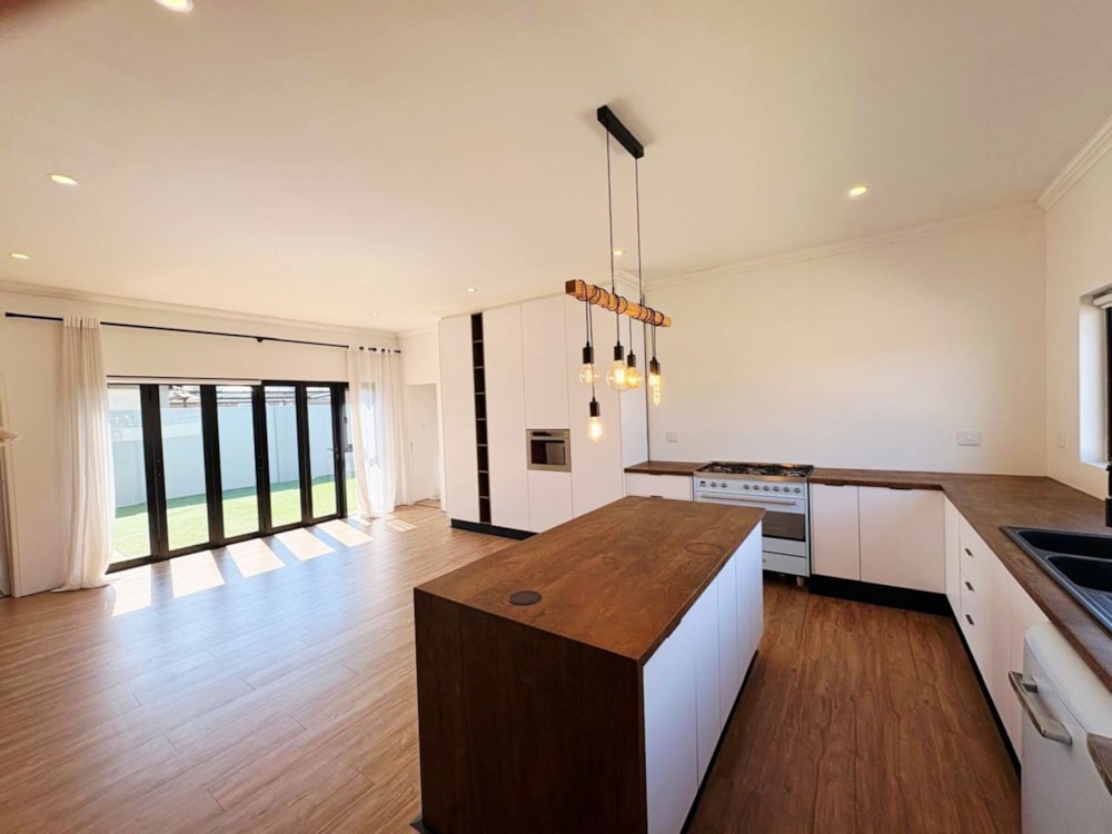 House for sale in Potchefstroom - 1PCH1737004