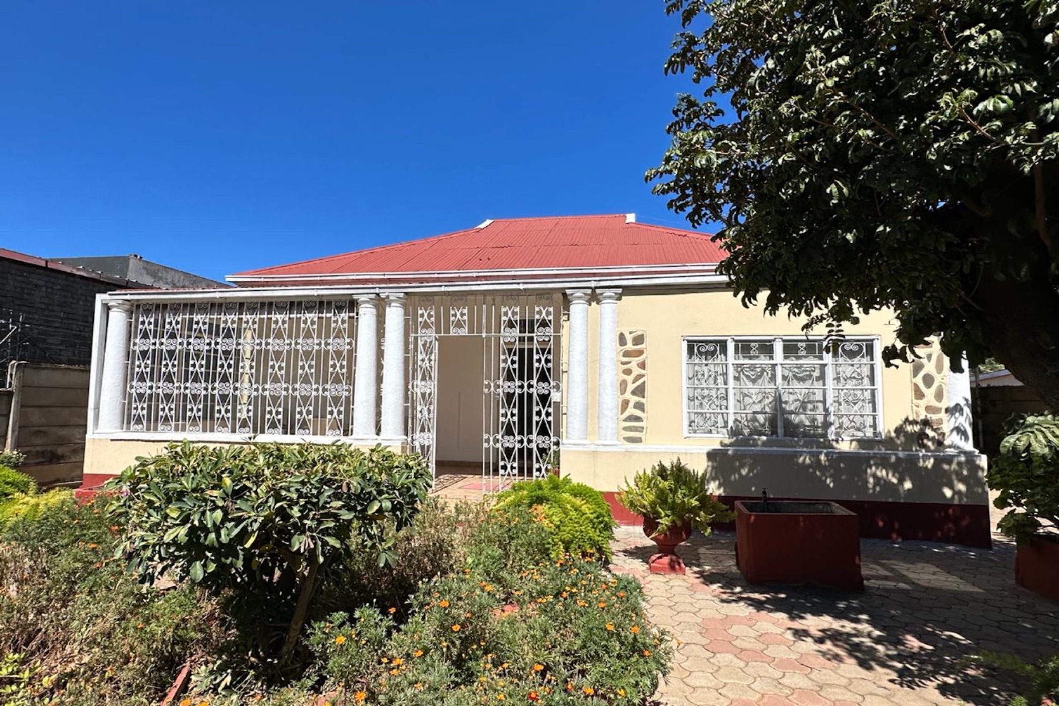 House for sale in Bulawayo, Zimbabwe - 3ZB1736675