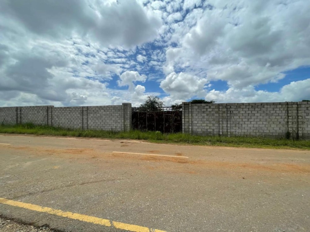 Vacant land for sale in Lilayi, Zambia - 3ZA1736854