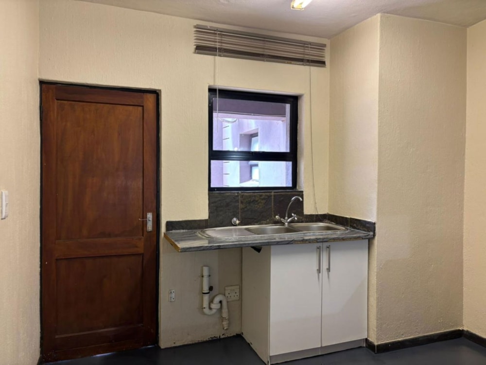 Apartment to rent in Hoedspruit - 1HS1736768