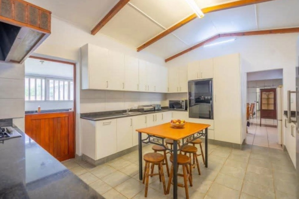 House for sale in Waterfall, Upper Highway - 1KF1737010