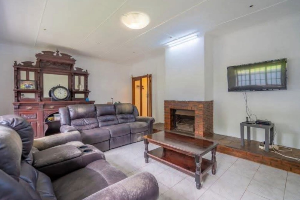 House for sale in Waterfall, Upper Highway - 1KF1737010