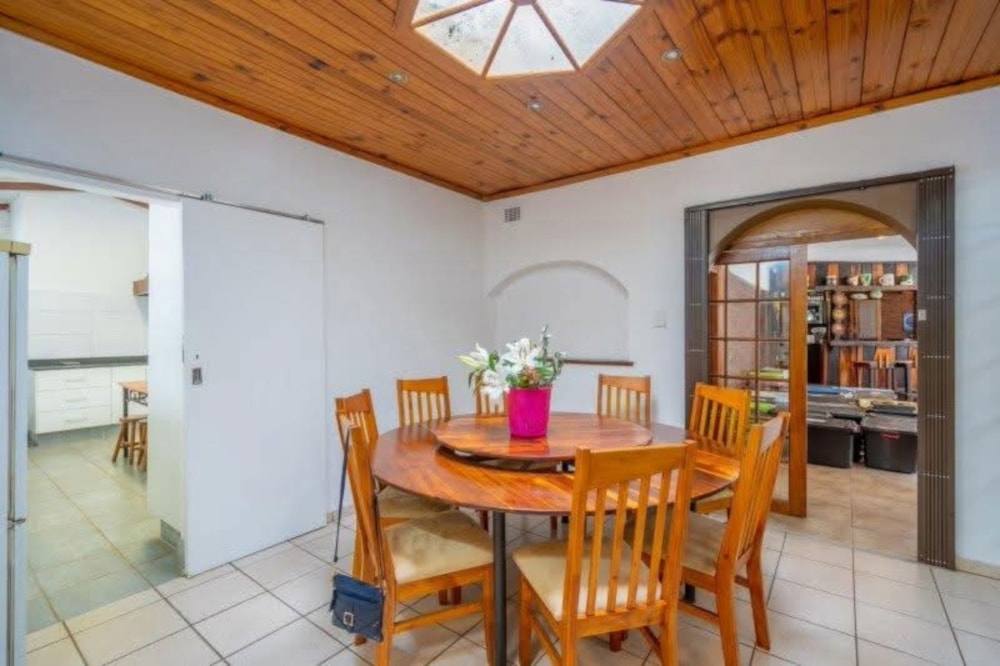 House for sale in Waterfall, Upper Highway - 1KF1737010