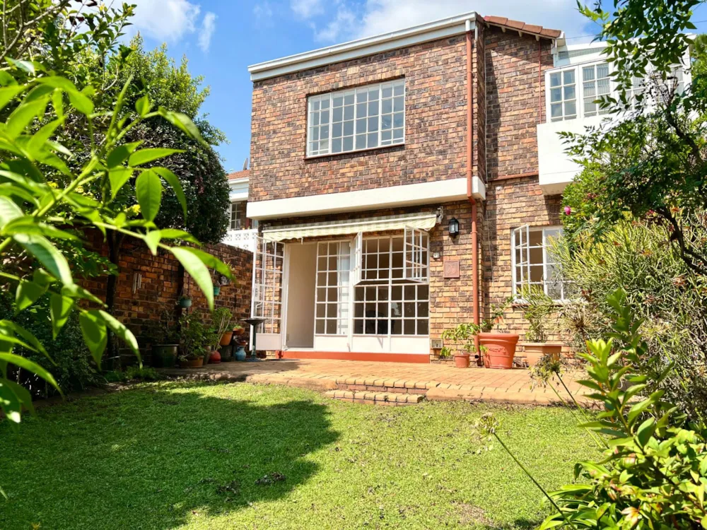 Townhouse let in River Club, Sandton - JBL1736750 Townhouse let in River Club, Sandton - JBL1736750